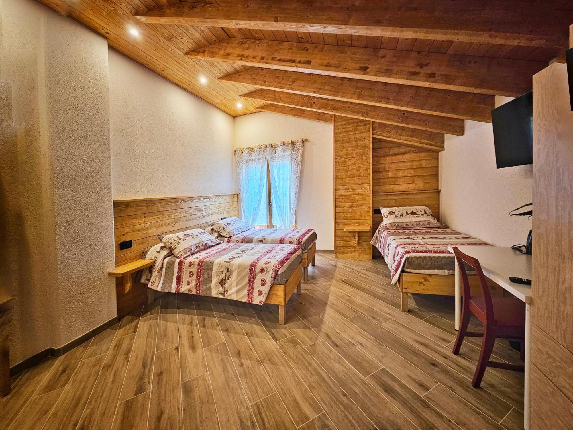 La Genzianella Affittacamere Santo Stefano dʼAveto Esterno foto