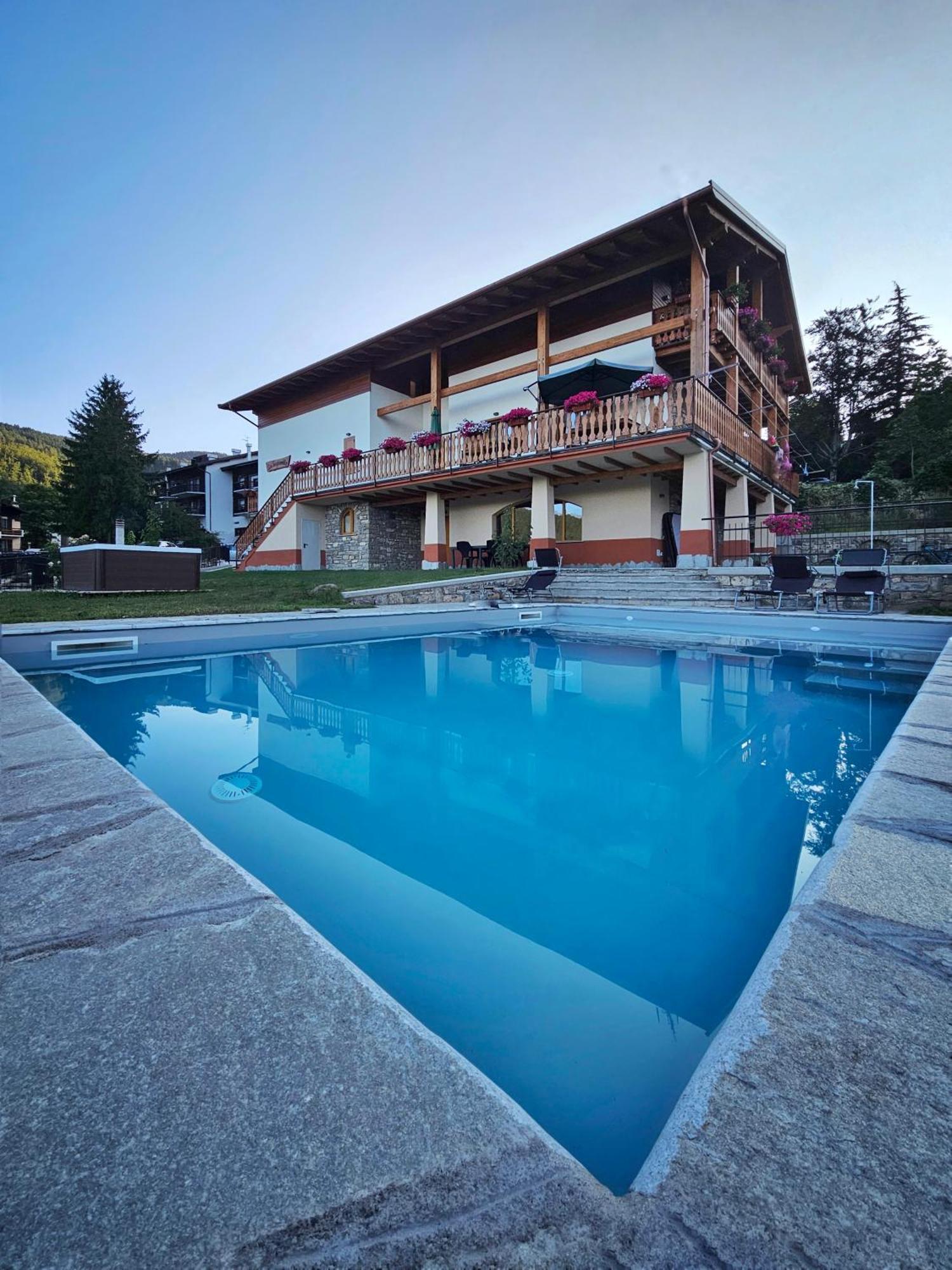La Genzianella Affittacamere Santo Stefano dʼAveto Esterno foto